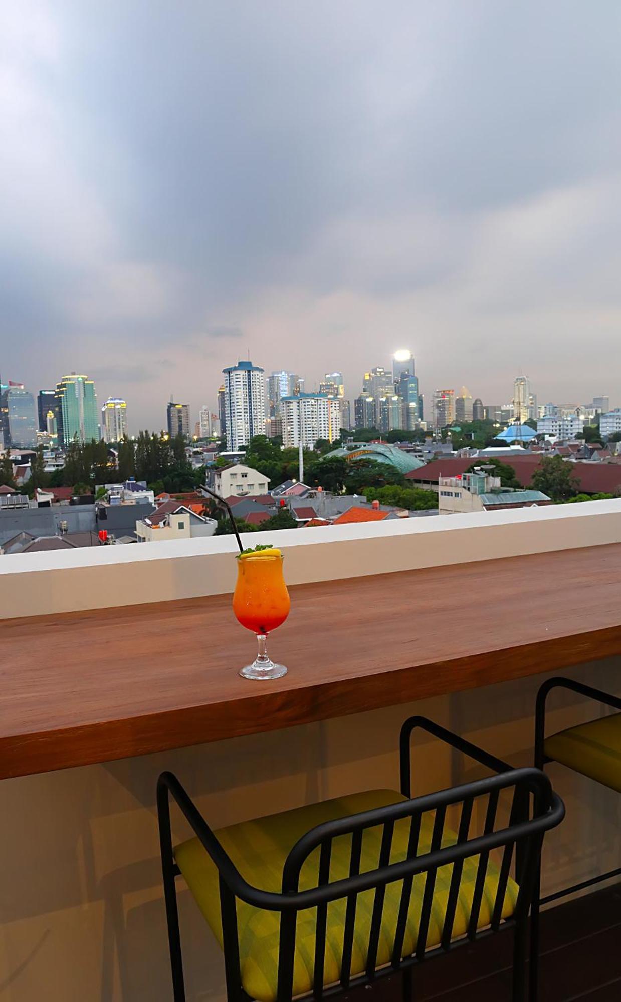 Posto Dormire Sudirman Jakarta Exterior photo